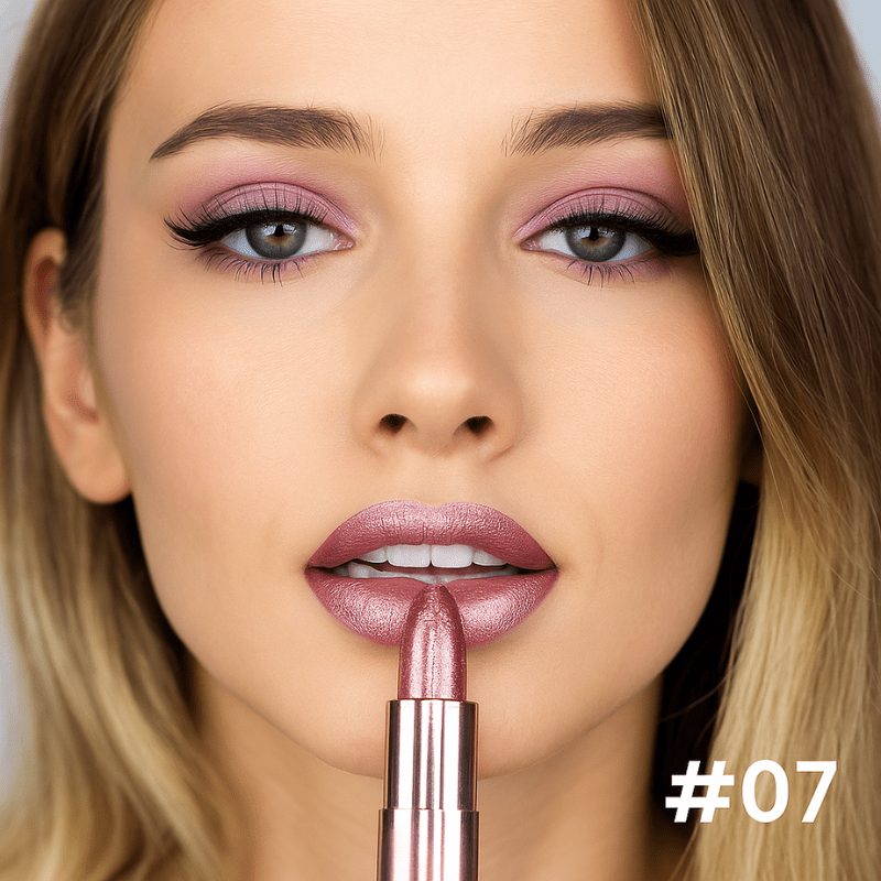 Velvet Glow Lipstick Shine - Brilho Sofisticado e Cor Intensa Que Valoriza Seus Lábios.